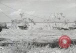 Standbild 11 Marine Division Peleliu Palau Inseln, 1944, aus Sekunde 52 historischem Filmmaterial Videoclip 65675022919