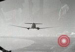 Standbild C-47 Skytrain Palau Insel Angaur, 1944, aus Sekunde 4 historischem Filmmaterial Videoclip 65675022920