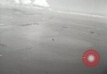 Standbild C-47 Skytrain Palau Insel Angaur, 1944, aus Sekunde 7 historischem Filmmaterial Videoclip 65675022920