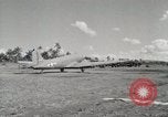 Standbild C-47 Skytrain Palau Insel Angaur, 1944, aus Sekunde 46 historischem Filmmaterial Videoclip 65675022920