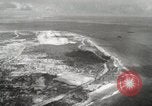 Standbild C-47 Skytrain Palau Insel Angaur, 1944, aus Sekunde 10 historischem Filmmaterial Videoclip 65675022921