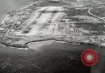 Standbild C-47 Skytrain Palau Insel Angaur, 1944, aus Sekunde 24 historischem Filmmaterial Videoclip 65675022921