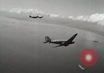 Standbild C-47 Skytrain Palau Insel Angaur, 1944, aus Sekunde 59 historischem Filmmaterial Videoclip 65675022921