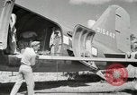 Standbild C-47 Skytrain San Pablo Philippinen, 1944, aus Sekunde 25 historischem Filmmaterial Videoclip 65675022922