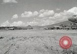 Standbild C-47 Skytrain San Pablo Philippinen, 1944, aus Sekunde 58 historischem Filmmaterial Videoclip 65675022922