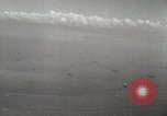 Standbild C-47 Skytrain Peleliu Palau Inseln, 1944, aus Sekunde 16 historischem Filmmaterial Videoclip 65675022923