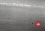 Standbild C-47 Skytrain Peleliu Palau Inseln, 1944, aus Sekunde 17 historischem Filmmaterial Videoclip 65675022923