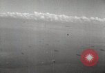 Standbild C-47 Skytrain Peleliu Palau Inseln, 1944, aus Sekunde 28 historischem Filmmaterial Videoclip 65675022923