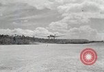 Standbild C-47 Skytrain New Guinea, 1944, aus Sekunde 9 historischem Filmmaterial Videoclip 65675022924