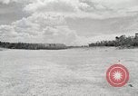 Standbild C-47 Skytrain New Guinea, 1944, aus Sekunde 21 historischem Filmmaterial Videoclip 65675022924