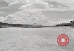 Standbild C-47 Skytrain New Guinea, 1944, aus Sekunde 33 historischem Filmmaterial Videoclip 65675022924