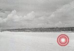 Standbild C-47 Skytrain New Guinea, 1944, aus Sekunde 49 historischem Filmmaterial Videoclip 65675022924