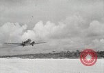 Standbild C-47 Skytrain New Guinea, 1944, aus Sekunde 58 historischem Filmmaterial Videoclip 65675022924