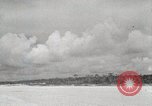 Standbild C-47 Skytrain New Guinea, 1944, aus Sekunde 60 historischem Filmmaterial Videoclip 65675022924