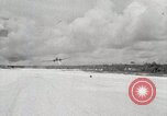 Standbild C-47 Skytrain New Guinea, 1944, aus Sekunde 62 historischem Filmmaterial Videoclip 65675022924