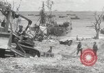 Standbild United States Marine Corps Peleliu Palau Inseln, 1944, aus Sekunde 11 historischem Filmmaterial Videoclip 65675022925