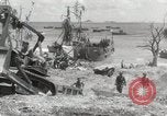 Standbild United States Marine Corps Peleliu Palau Inseln, 1944, aus Sekunde 12 historischem Filmmaterial Videoclip 65675022925