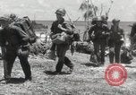 Standbild United States Marine Corps Peleliu Palau Inseln, 1944, aus Sekunde 47 historischem Filmmaterial Videoclip 65675022925