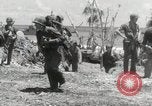 Standbild United States Marine Corps Peleliu Palau Inseln, 1944, aus Sekunde 50 historischem Filmmaterial Videoclip 65675022925