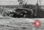 Standbild United States Marine Corps Peleliu Palau Inseln, 1944, aus Sekunde 52 historischem Filmmaterial Videoclip 65675022925