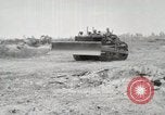 Standbild United States Marine Corps Peleliu Palau Inseln, 1944, aus Sekunde 51 historischem Filmmaterial Videoclip 65675022927