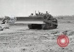 Standbild United States Marine Corps Peleliu Palau Inseln, 1944, aus Sekunde 54 historischem Filmmaterial Videoclip 65675022927