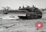 Standbild United States Marine Corps Peleliu Palau Inseln, 1944, aus Sekunde 57 historischem Filmmaterial Videoclip 65675022927