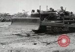 Standbild United States Marine Corps Peleliu Palau Inseln, 1944, aus Sekunde 59 historischem Filmmaterial Videoclip 65675022927