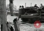 Standbild United States Marine Corps Peleliu Palau Inseln, 1944, aus Sekunde 61 historischem Filmmaterial Videoclip 65675022927