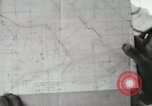 Standbild Lage Karte von Peleliu Peleliu Palau Inseln, 1944, aus Sekunde 16 historischem Filmmaterial Videoclip 65675022929