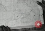Standbild Lage Karte von Peleliu Peleliu Palau Inseln, 1944, aus Sekunde 17 historischem Filmmaterial Videoclip 65675022929