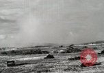 Standbild United States Marine Corps Peleliu Palau Inseln, 1944, aus Sekunde 4 historischem Filmmaterial Videoclip 65675022932