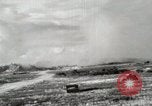 Standbild United States Marine Corps Peleliu Palau Inseln, 1944, aus Sekunde 11 historischem Filmmaterial Videoclip 65675022932