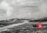 Standbild United States Marine Corps Peleliu Palau Inseln, 1944, aus Sekunde 16 historischem Filmmaterial Videoclip 65675022932