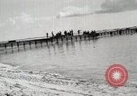 Standbild United States Marine Corps Peleliu Palau Inseln, 1944, aus Sekunde 4 historischem Filmmaterial Videoclip 65675022933
