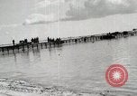 Standbild United States Marine Corps Peleliu Palau Inseln, 1944, aus Sekunde 9 historischem Filmmaterial Videoclip 65675022933