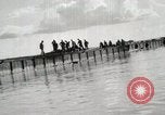 Standbild United States Marine Corps Peleliu Palau Inseln, 1944, aus Sekunde 25 historischem Filmmaterial Videoclip 65675022933