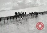Standbild United States Marine Corps Peleliu Palau Inseln, 1944, aus Sekunde 27 historischem Filmmaterial Videoclip 65675022933