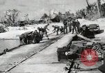 Standbild United States Marine Corps Peleliu Palau Inseln, 1944, aus Sekunde 30 historischem Filmmaterial Videoclip 65675022933