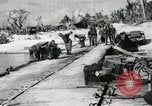 Standbild United States Marine Corps Peleliu Palau Inseln, 1944, aus Sekunde 32 historischem Filmmaterial Videoclip 65675022933