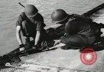 Standbild United States Marine Corps Peleliu Palau Inseln, 1944, aus Sekunde 54 historischem Filmmaterial Videoclip 65675022933