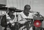 Standbild USS Melvin DD-680 Peleliu Palau Inseln, 1944, aus Sekunde 58 historischem Filmmaterial Videoclip 65675022935