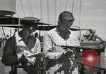 Standbild USS Melvin DD-680 Peleliu Palau Inseln, 1944, aus Sekunde 59 historischem Filmmaterial Videoclip 65675022935