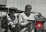 Standbild USS Melvin DD-680 Peleliu Palau Inseln, 1944, aus Sekunde 60 historischem Filmmaterial Videoclip 65675022935