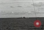 Standbild American Naval Task Force Peleliu Palau Inseln, 1944, aus Sekunde 4 historischem Filmmaterial Videoclip 65675022937