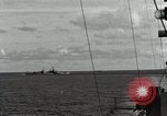 Standbild American Naval Task Force Peleliu Palau Inseln, 1944, aus Sekunde 8 historischem Filmmaterial Videoclip 65675022937