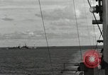 Standbild American Naval Task Force Peleliu Palau Inseln, 1944, aus Sekunde 9 historischem Filmmaterial Videoclip 65675022937