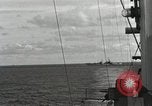 Standbild American Naval Task Force Peleliu Palau Inseln, 1944, aus Sekunde 23 historischem Filmmaterial Videoclip 65675022937