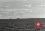 Standbild American Naval Task Force Peleliu Palau Inseln, 1944, aus Sekunde 29 historischem Filmmaterial Videoclip 65675022937