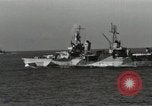 Standbild American Naval Task Force Peleliu Palau Inseln, 1944, aus Sekunde 55 historischem Filmmaterial Videoclip 65675022937